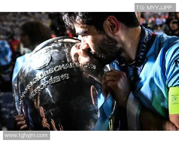 京多安的传奇旅程：从青涩小将到足坛巨星的蜕变与荣耀